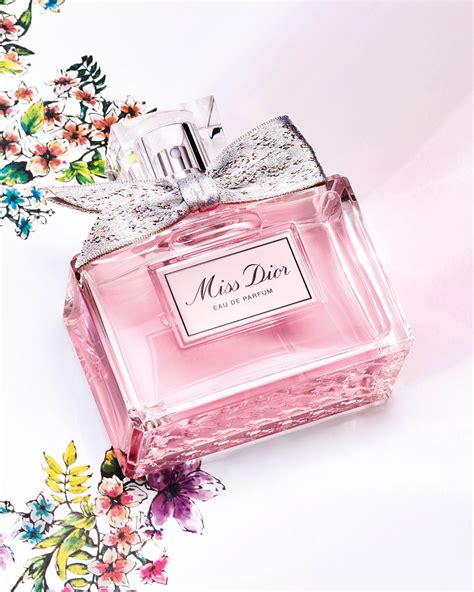 Discover the Universe of Miss Dior Blooming Boudoir